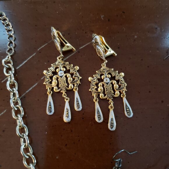 8 piece Bohemian Costume jewelry lot necklace earrings locket bracelet - Picture 8 of 11